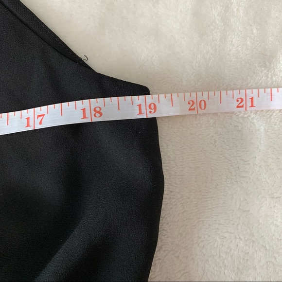 Aritzia Babaton Black V-neck Warren Cami - Picture 8 of 10